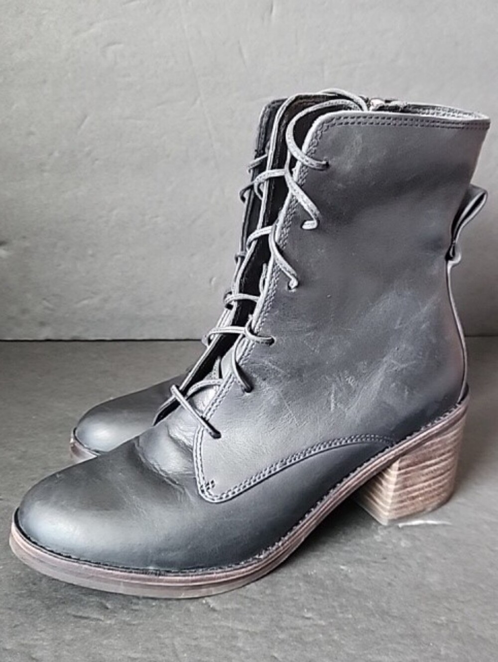 UGG Women Oriana Black Oiled Leather Granny Boots Block Heel Boots Size 7.5